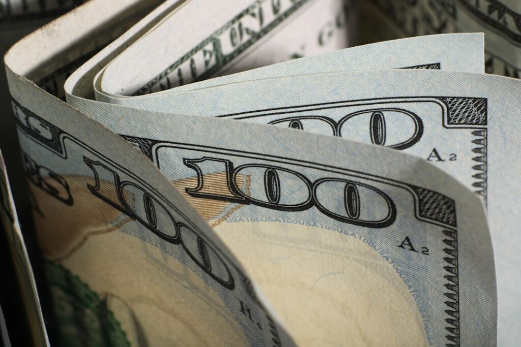 découvrez nos services de gestion de patrimoine personnalisés pour optimiser vos investissements et sécuriser votre avenir financier.