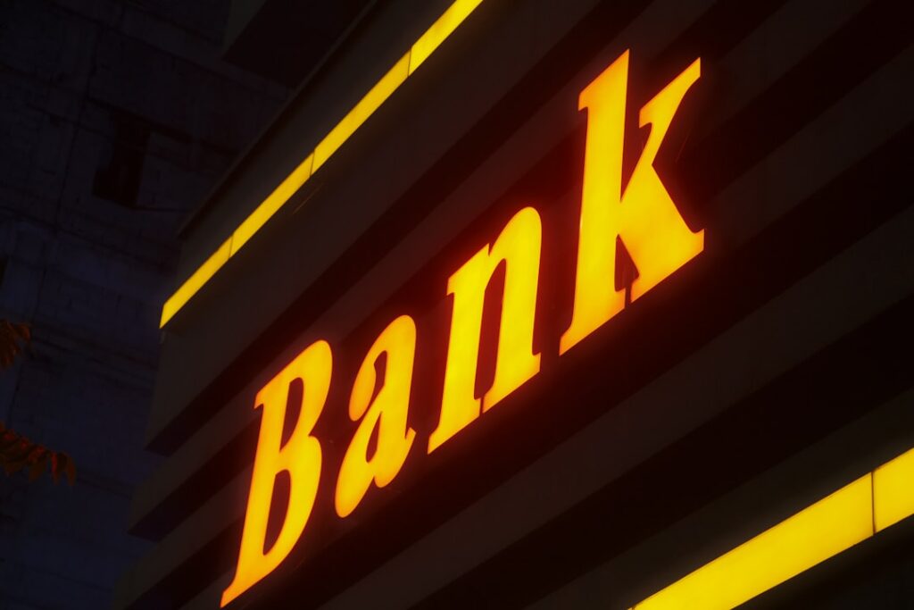 découvrez nos services bancaires personnalisés pour gérer vos finances en toute simplicité et sécurité.