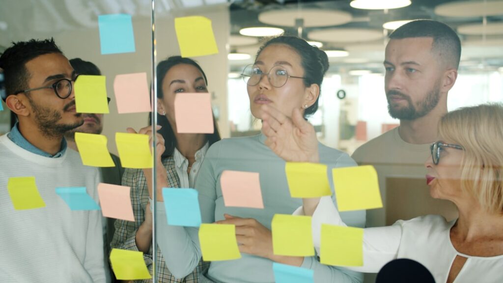 optimisez la communication interne de votre entreprise pour améliorer la collaboration, renforcer l'engagement des employés et augmenter la productivité.